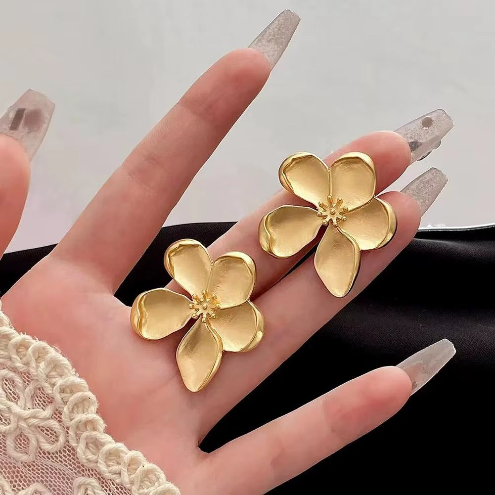 Alara Earrings - Gold