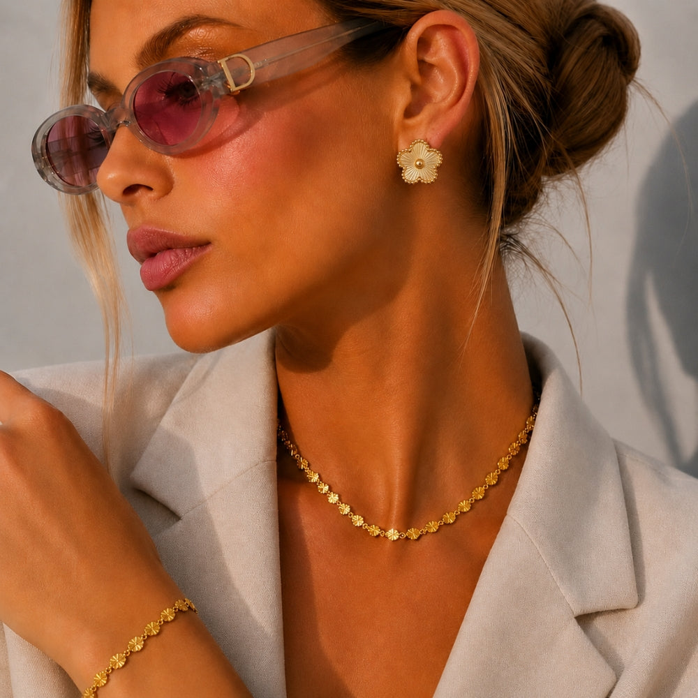 Evelia Bloom Studs - Guld