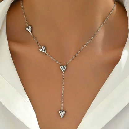 Alva Heart Necklace - Silver